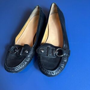 Coach Leather Black Shoes Loafers Size 10B Logo on metal Button front strap
